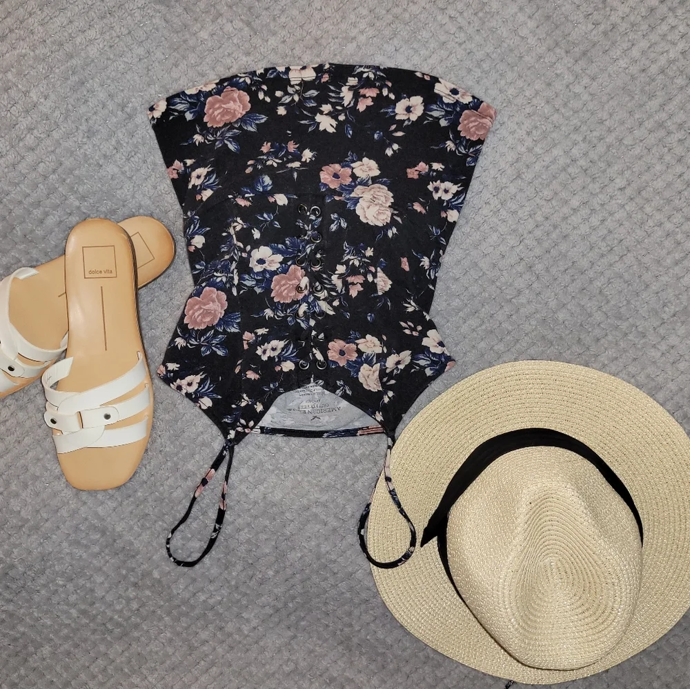 AE Floral Tank - Picture 2 of 5